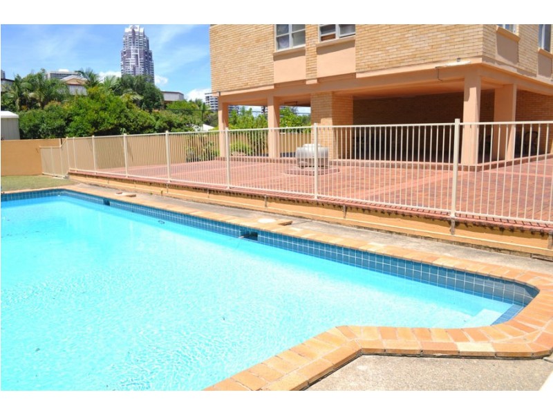 15/15 Pacific Street, Main Beach QLD 4217