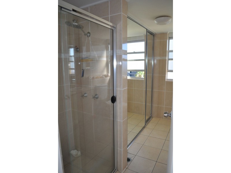 20/15 Pacific St, Main Beach QLD 4217