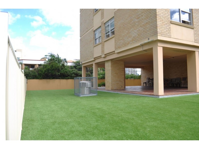 20/15 Pacific St, Main Beach QLD 4217