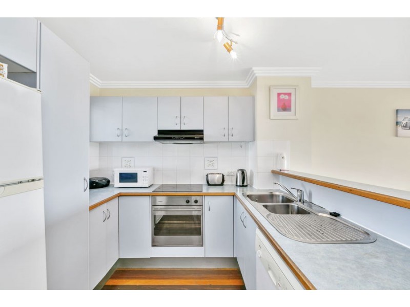 12/40 Meron St, Southport QLD 4215