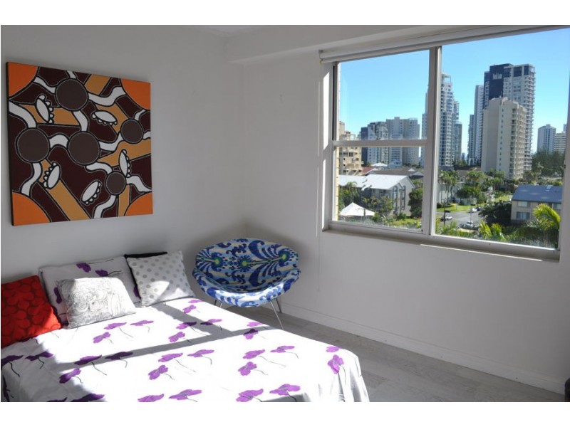 20/15 Pacific St, Main Beach QLD 4217