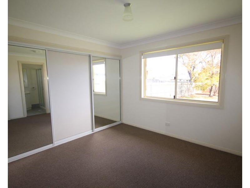 12 Barton Street, Stanthorpe QLD 4380