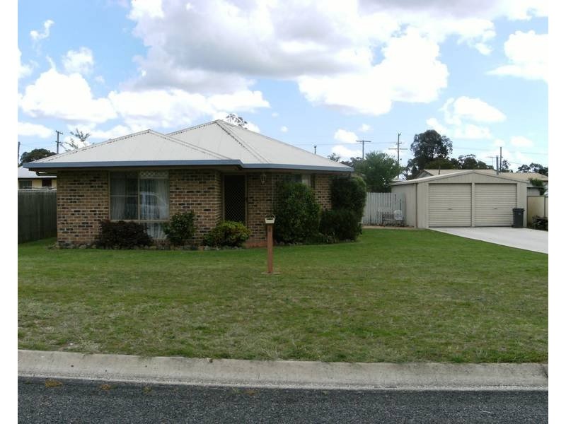 8 Vichie Court, Stanthorpe QLD 4380