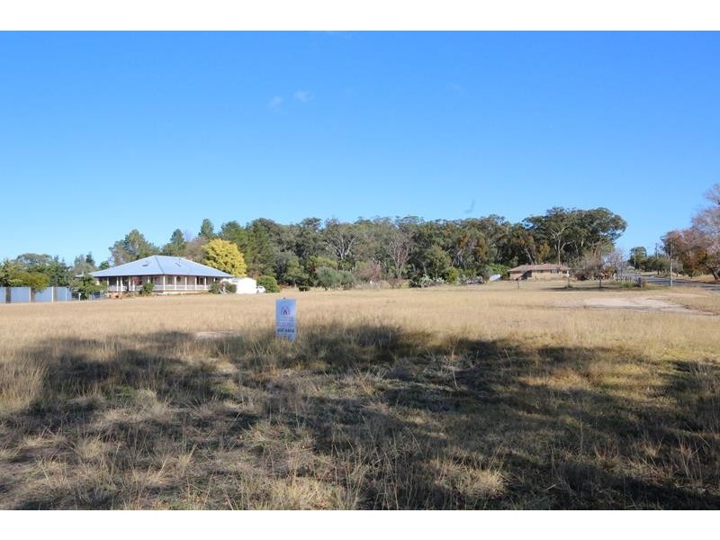 40 Wallangarra Road, Stanthorpe QLD 4380