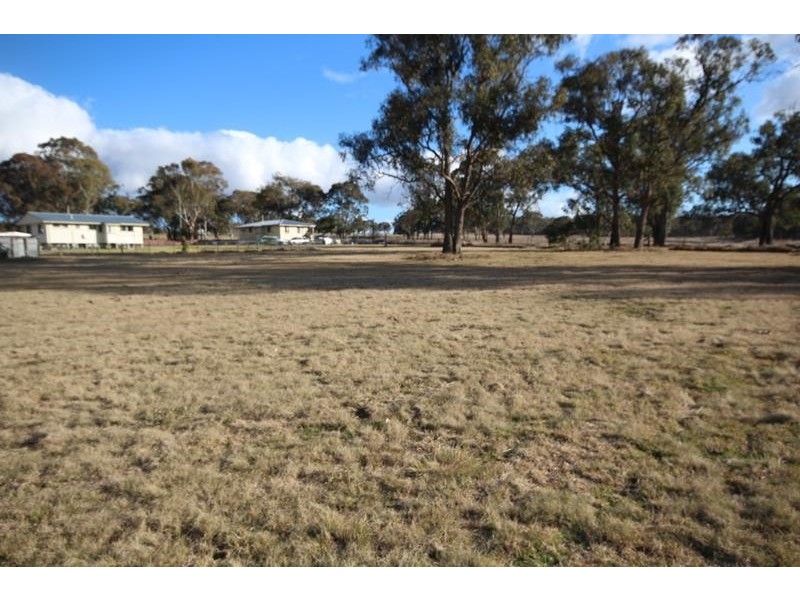 16-20 Margetts and Bengalla Streets, Wallangarra QLD 4383