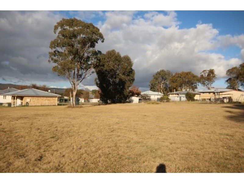 16-20 Margetts and Bengalla Streets, Wallangarra QLD 4383