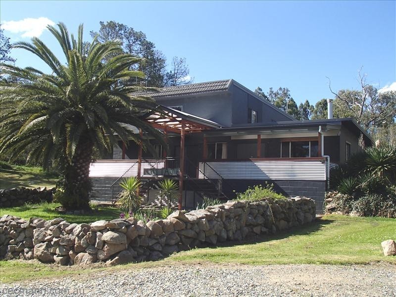 66 Mayfair Lane, Stanthorpe QLD 4380