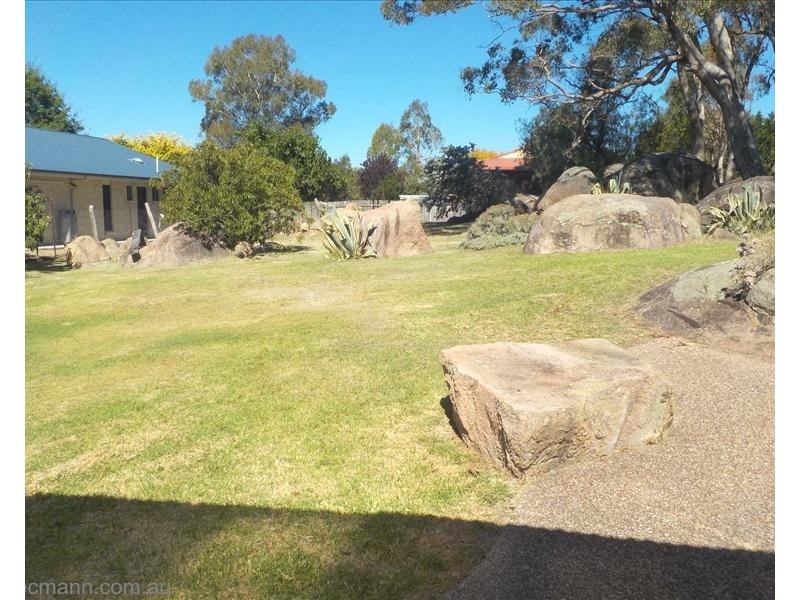 17 Marsh Street, Stanthorpe QLD 4380