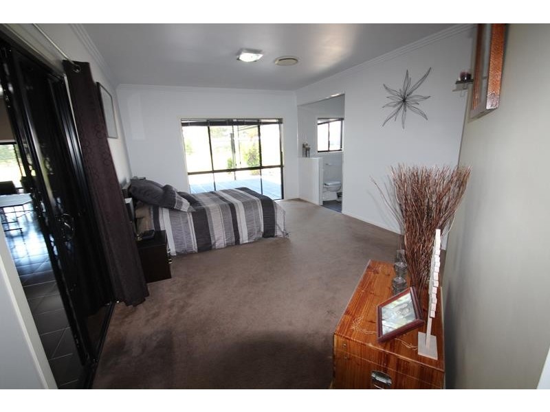 45 Melaleuca Crescent, Stanthorpe QLD 4380