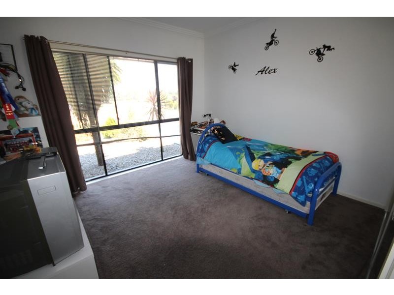 45 Melaleuca Crescent, Stanthorpe QLD 4380