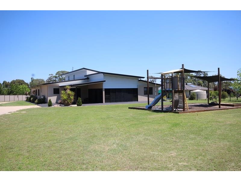 45 Melaleuca Crescent, Stanthorpe QLD 4380