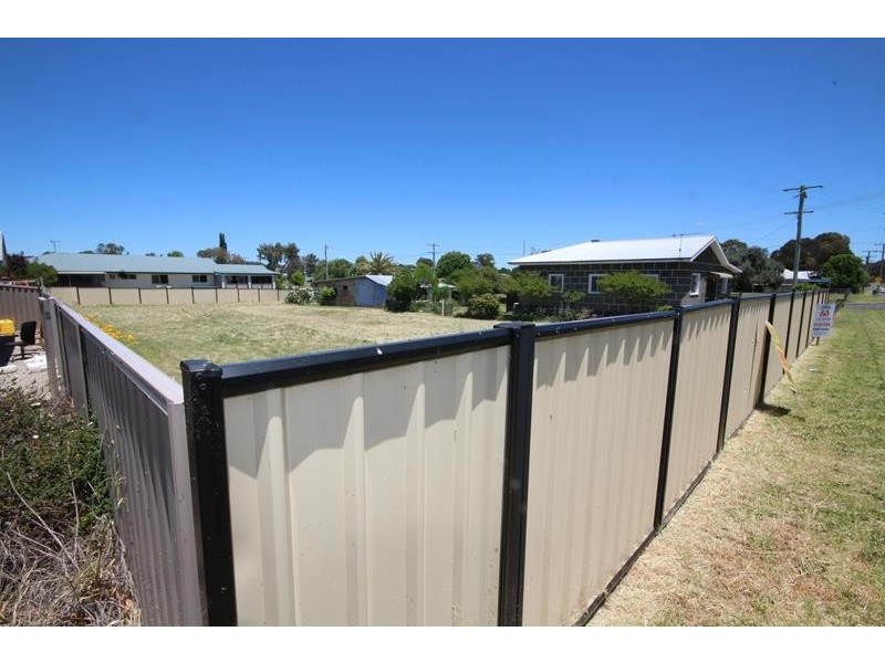 37 Connor Street, Stanthorpe QLD 4380