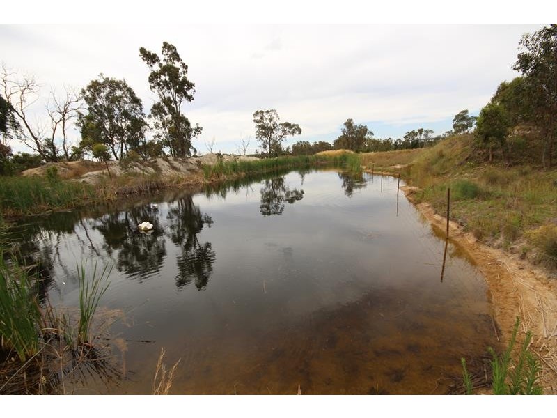 141 Aerodrome Road, Applethorpe QLD 4378