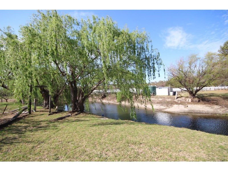 316 Amiens Road, Stanthorpe QLD 4380