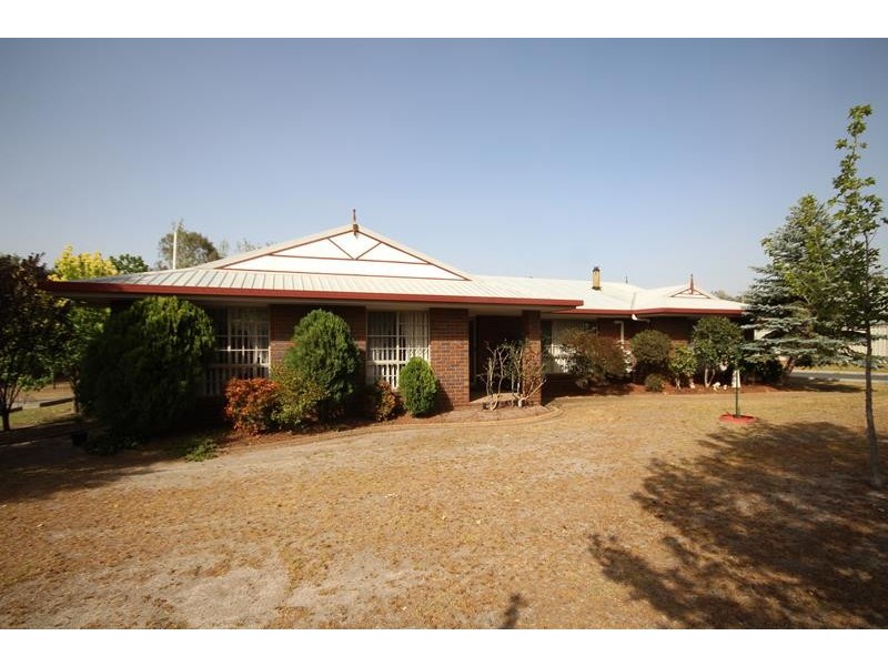 58 Sugarloaf Road, Stanthorpe QLD 4380