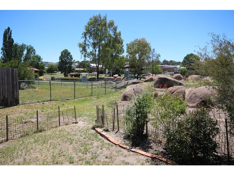 45 Denham Street, Stanthorpe QLD 4380