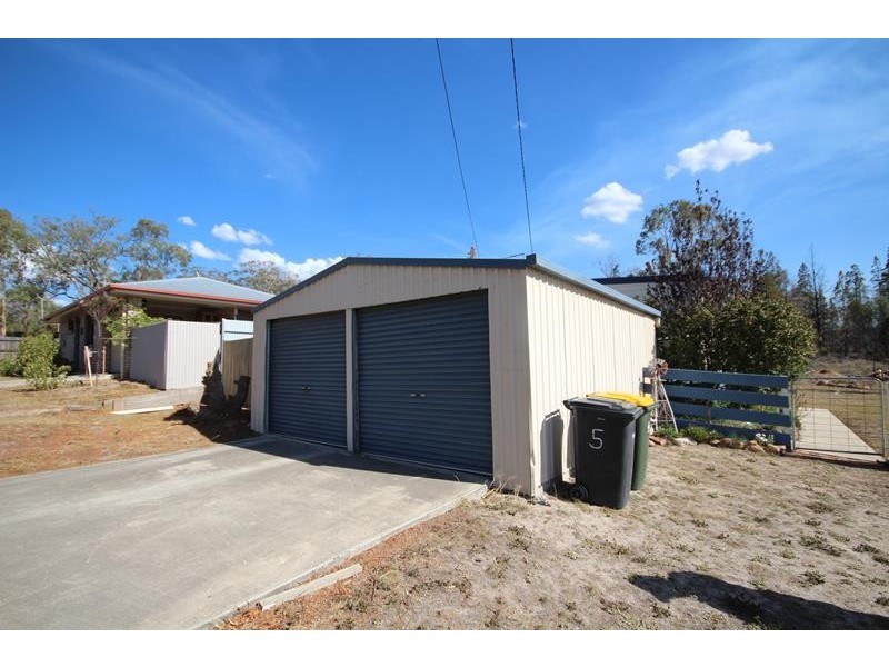 5 Micale Lane, Glen Aplin QLD 4381