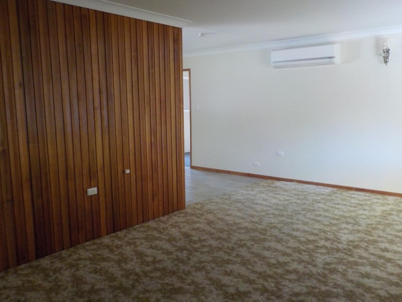 11 Pike Street, Stanthorpe QLD 4380