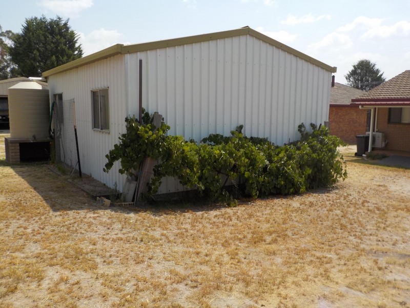 11 Pike Street, Stanthorpe QLD 4380