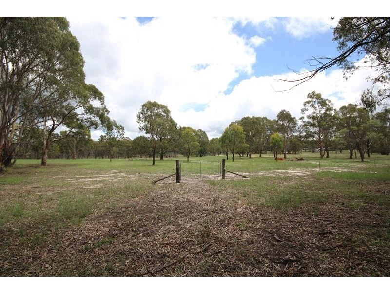 1587 Texas Road, Greenlands QLD 4380