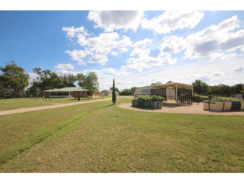 28 Caslick Lane, Broadwater QLD 4380