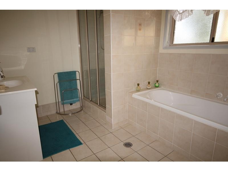 28 Caslick Lane, Broadwater QLD 4380