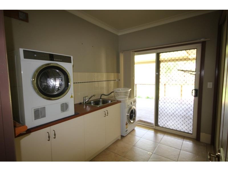 27 McKillop Lane, Stanthorpe QLD 4380