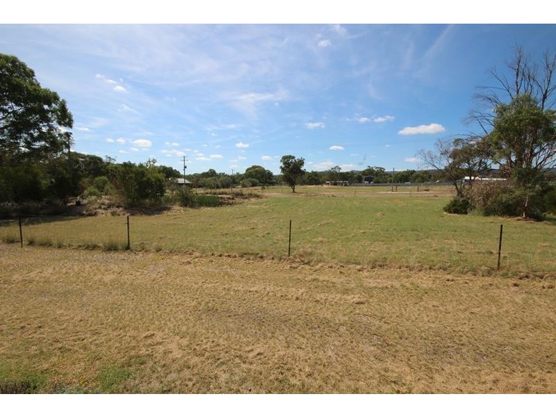 71a Wallace Court, Glen Aplin QLD 4381