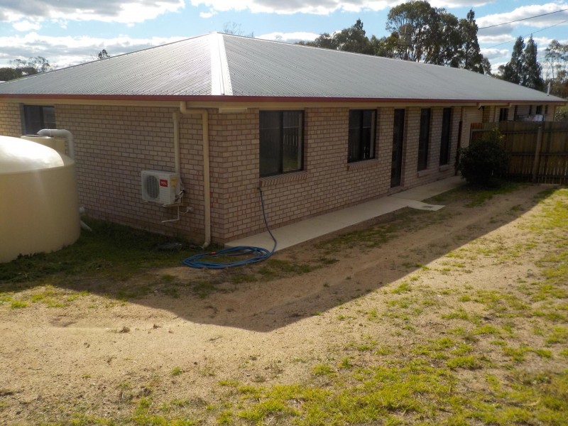 2/3 Micale Lane, Glen Aplin QLD 4381