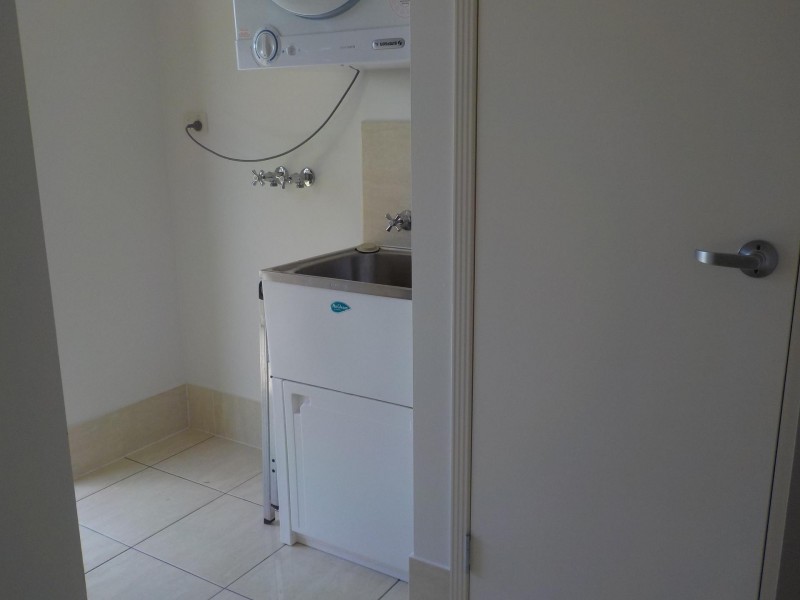 2/3 Micale Lane, Glen Aplin QLD 4381
