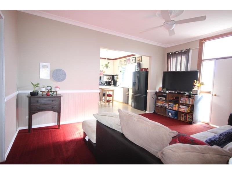 81 Folkestone Street, Stanthorpe QLD 4380