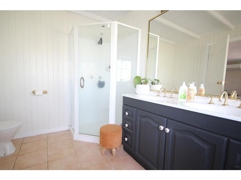 81 Folkestone Street, Stanthorpe QLD 4380