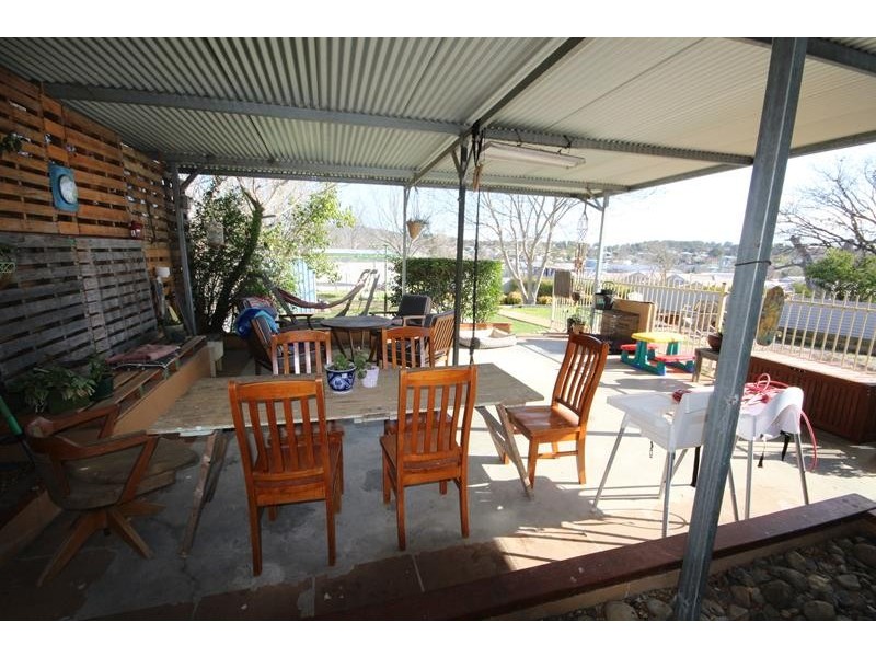 81 Folkestone Street, Stanthorpe QLD 4380