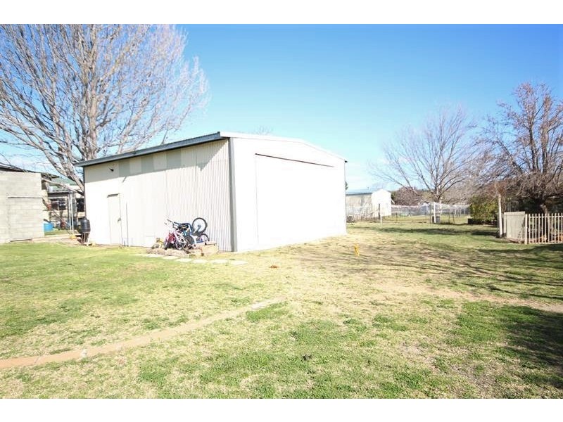 81 Folkestone Street, Stanthorpe QLD 4380
