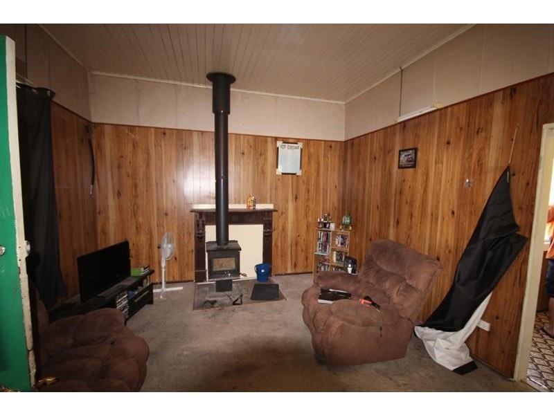 921 Granite Belt Drive, Dalveen QLD 4374