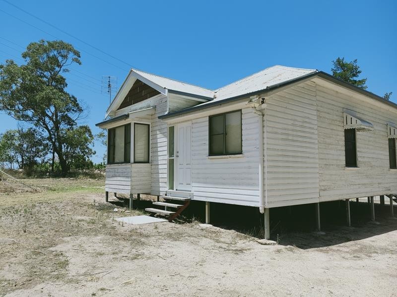 25354 New England Highway, Stanthorpe QLD 4380