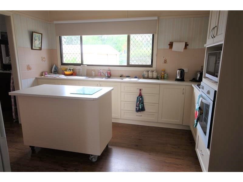 59 Railway Street, Stanthorpe QLD 4380