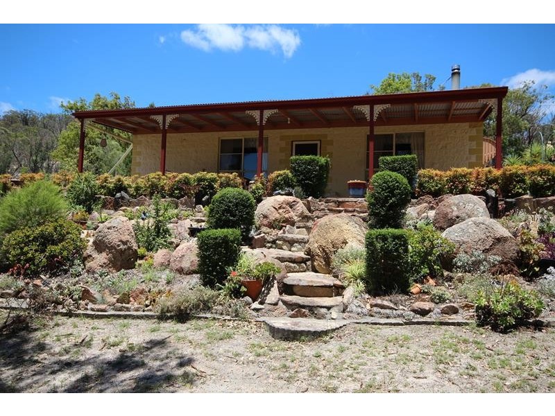 332 Townsend Road, Glen Aplin QLD 4381