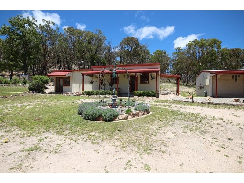 332 Townsend Road, Glen Aplin QLD 4381
