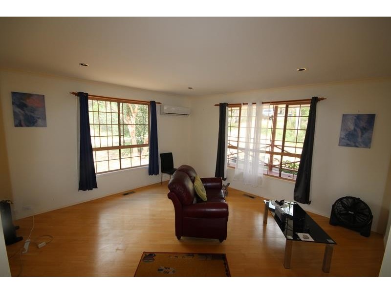 6 Pioneers Parade, Stanthorpe QLD 4380