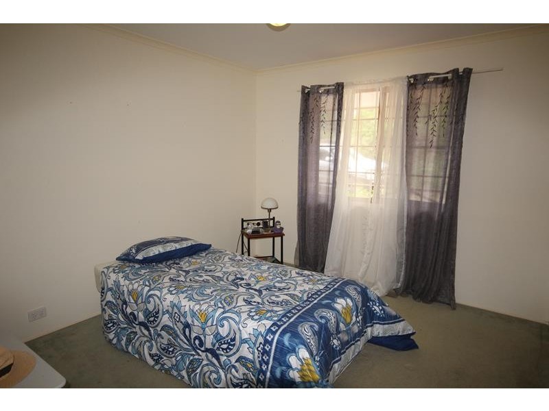 6 Pioneers Parade, Stanthorpe QLD 4380