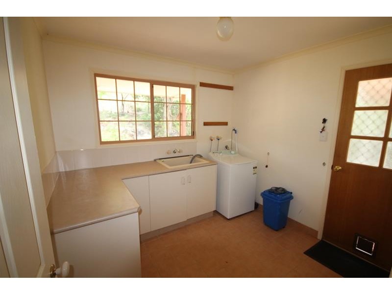 6 Pioneers Parade, Stanthorpe QLD 4380