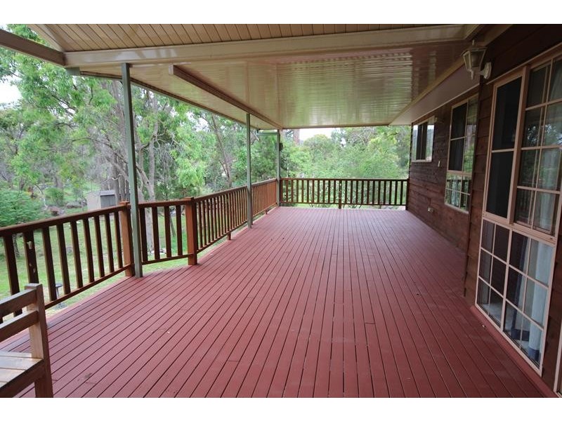 6 Pioneers Parade, Stanthorpe QLD 4380