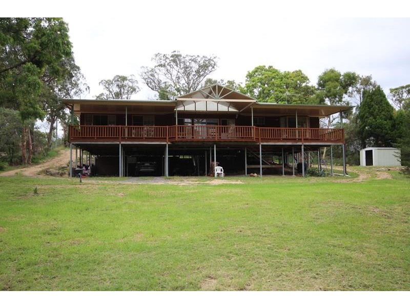 6 Pioneers Parade, Stanthorpe QLD 4380