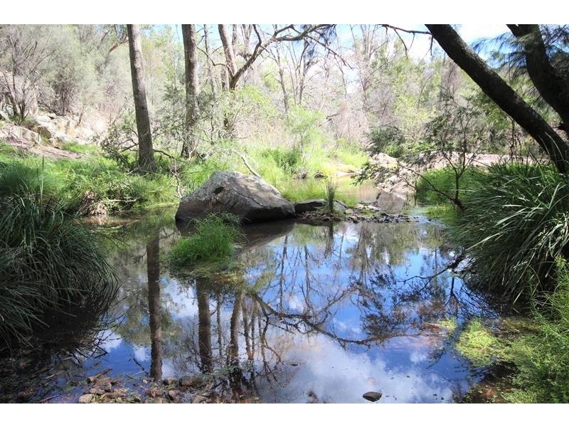 2473 Pyramids Road, Wyberba QLD 4382