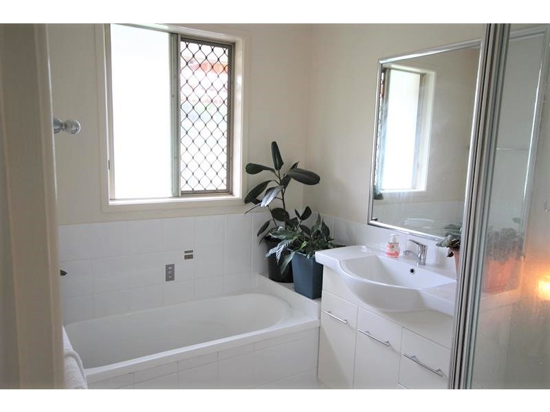 2473 Pyramids Road, Wyberba QLD 4382