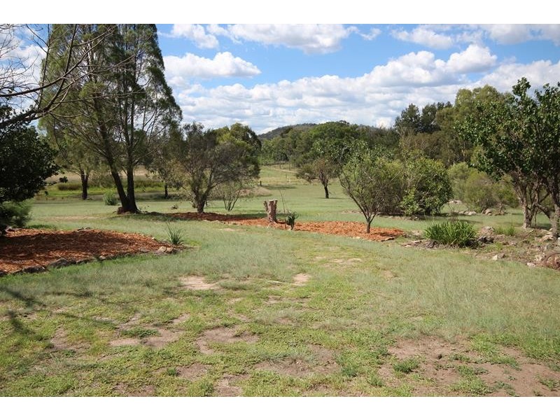 2473 Pyramids Road, Wyberba QLD 4382