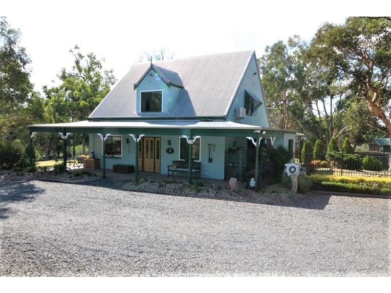 85 Whiskey Gully Road, Stanthorpe QLD 4380