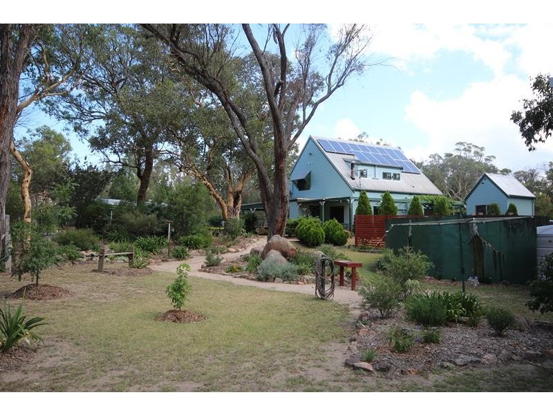 85 Whiskey Gully Road, Stanthorpe QLD 4380