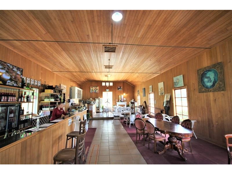 9 Watson Road, Thulimbah QLD 4376